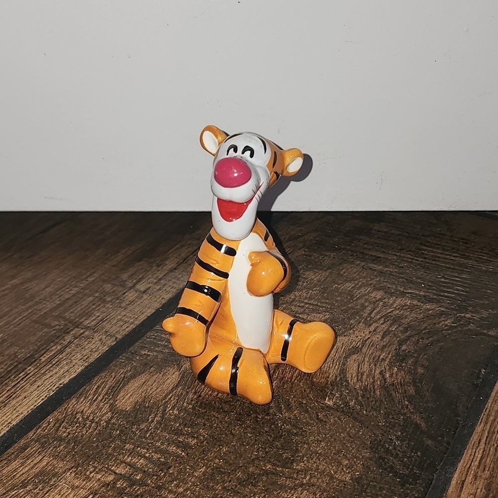 Vintage Ceramic Disney Tigger Figurine​​​​